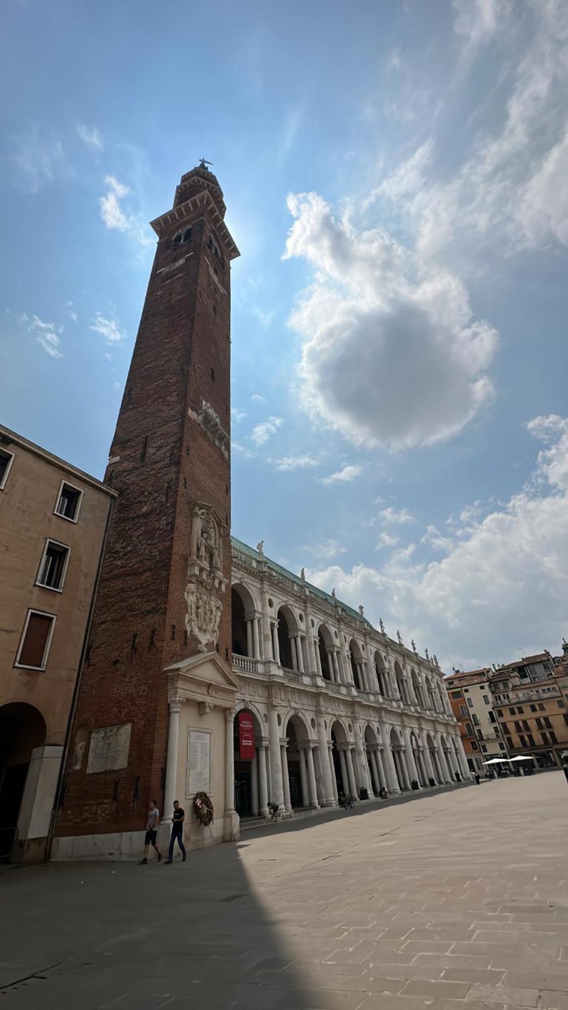 Residenza Airone Guest House Vicenza Bagian luar foto